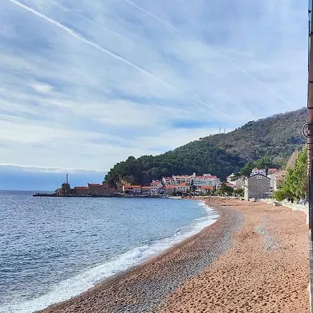 Jardin De Fleurs Apartment Petrovac Exterior photo
