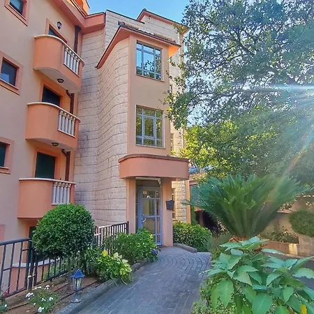 Jardin De Fleurs Apartment Petrovac Exterior photo