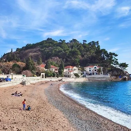 Jardin De Fleurs Apartment Petrovac Exterior photo